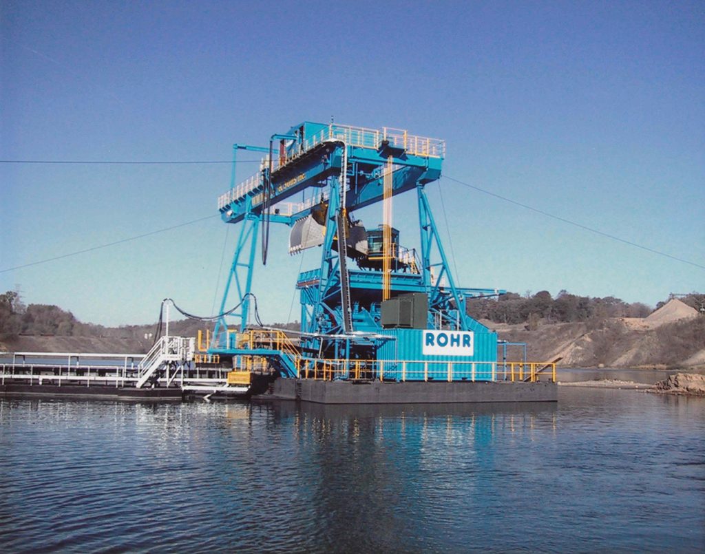 ROHR gravel mining dredge machine at the carver pit